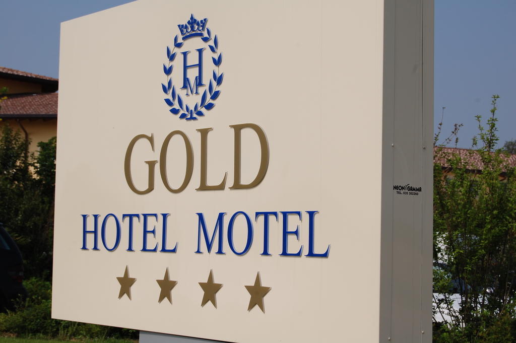 Hotel Motel Gold Calcinate Eksteriør billede